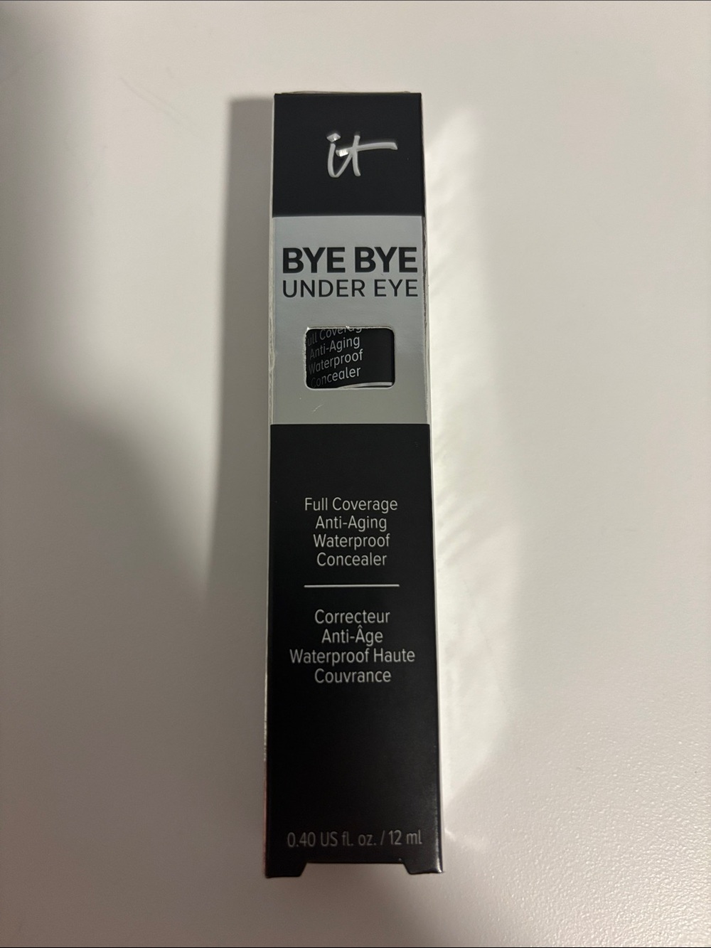 IT cosmetics Bye Bye Under Eye Concealer - Black & Silver Packaging